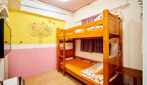 Bunk Bed with Private Bathroom