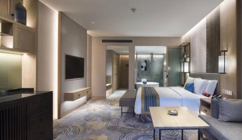 Standard King Room