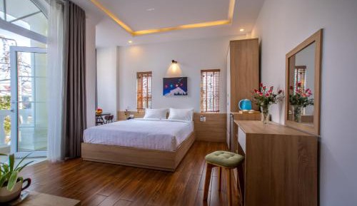 King Room with Balcony