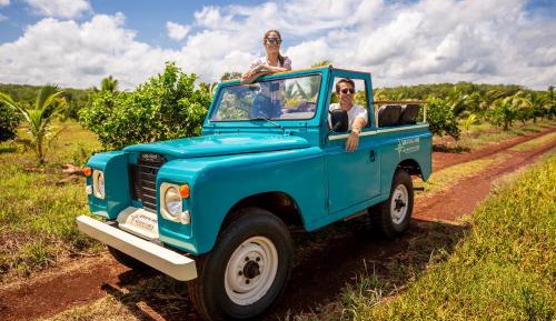 Royal Mayan Bungalow Including Ride in Vintage Land Rover