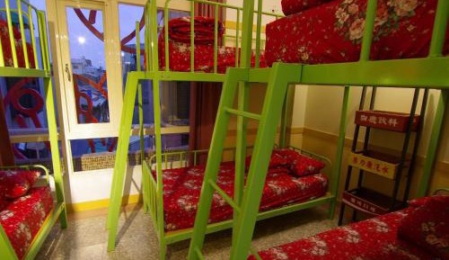 6-Bed Mixed Dormitory Room