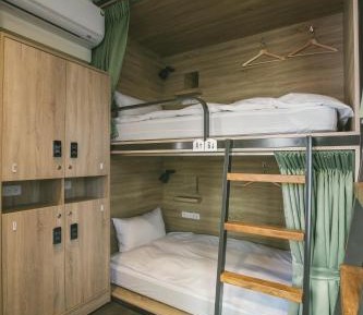 Bed in 4-Bed Mixed Dormitory Room