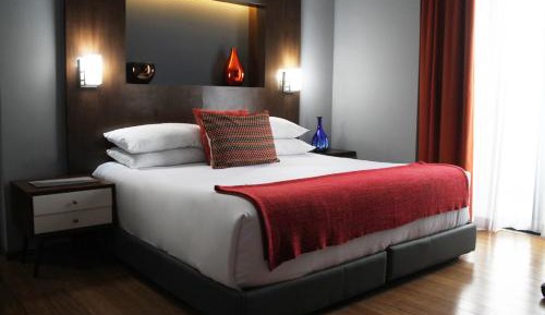 Deluxe King Room