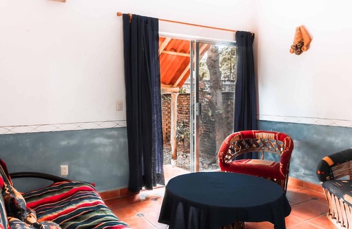 La Manzanilla Apartment | Jardines Tropicales - 3 blocks from the beach