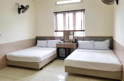 Hoang Mai Hostel | Phuong Dong Hostel 1 HN - by BAY LUXURY