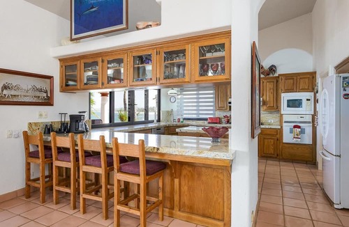 Buenavista House | Beachfront 2 BR Home w/pool