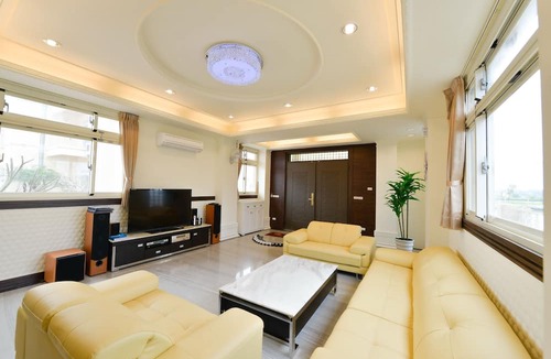 Wujie Villa | Kuan-Pin Four Seasons Inn
