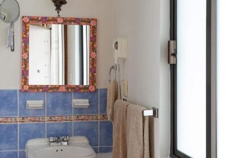 Reforma Bed & Breakfast | Habitación Alebirjes en Casa Los Arquitos B&B