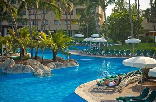 North Hotel Zone Resort | Spacious 1-Bedroom Suite With Kitchen and Balcony