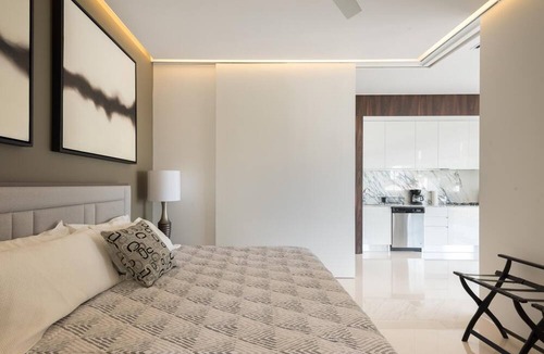 Romantic Zone Apartment | Pier 57-601 - Chic 1 bed 2 bath Best Ocean Views Zona Roman