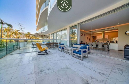 Flamingos Apartment | Oceanfront 2BR Condo - Pool - Cevicheria - Beach