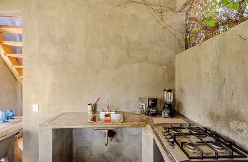 San Pedro Mixtepec House | Tropical Getaway in Open Bungalow