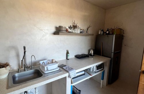 El Sargento Apartment | Cozy 1-bedroom studio with amazing sunrise view of Cerralvo - with AC-