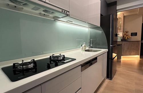 Tamsui Apartment | Spacious 3-bedroom apartment with WiFi, fitness room in New Taipei City