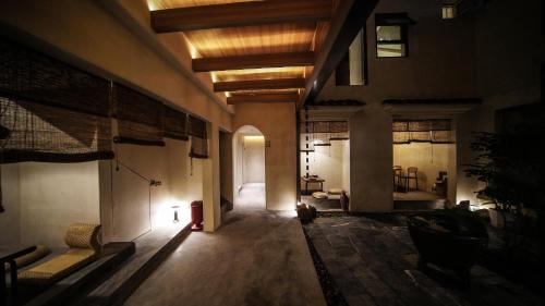 Qixing Hotel | NO.9 Alley Yuchen Res Dence