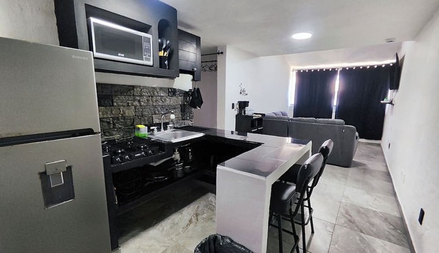 Family apartment 5 minutes from the beach and local food courts