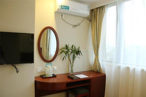 GreenTree Inn Jiangsu Lianyungang Donghai New Bus Station Express Hotel